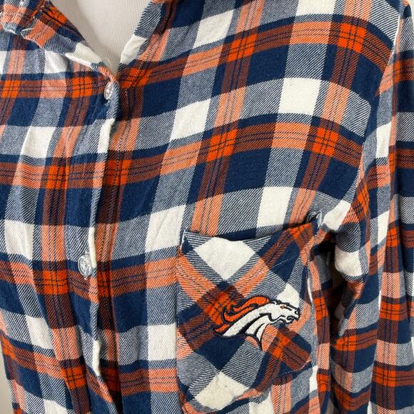 NFL Denver Broncos Football Women's Plaid Button Up Shirt Size Medium - Picture 2 of 7